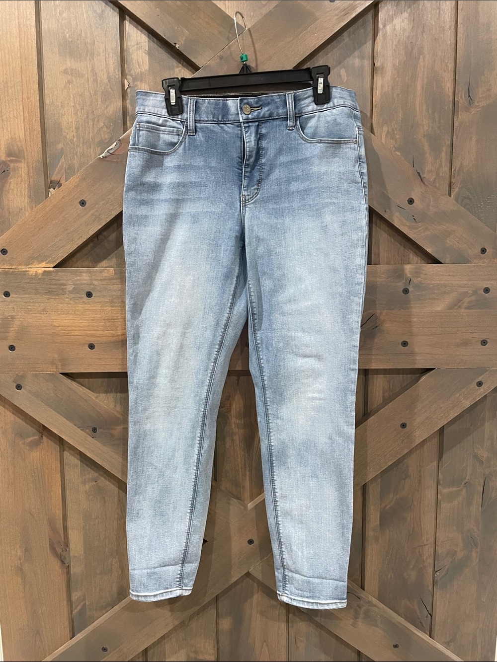 WHBM Light Wash Women’s Stretch Jeans - Classic Slim Fit